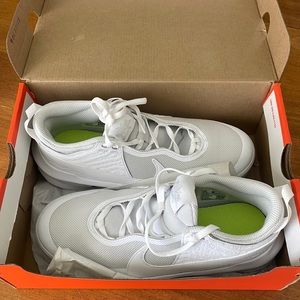 Nike Team Hustle D10